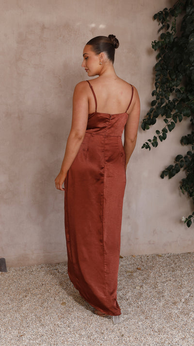 Load image into Gallery viewer, Tyra Maxi Dress - Rust
