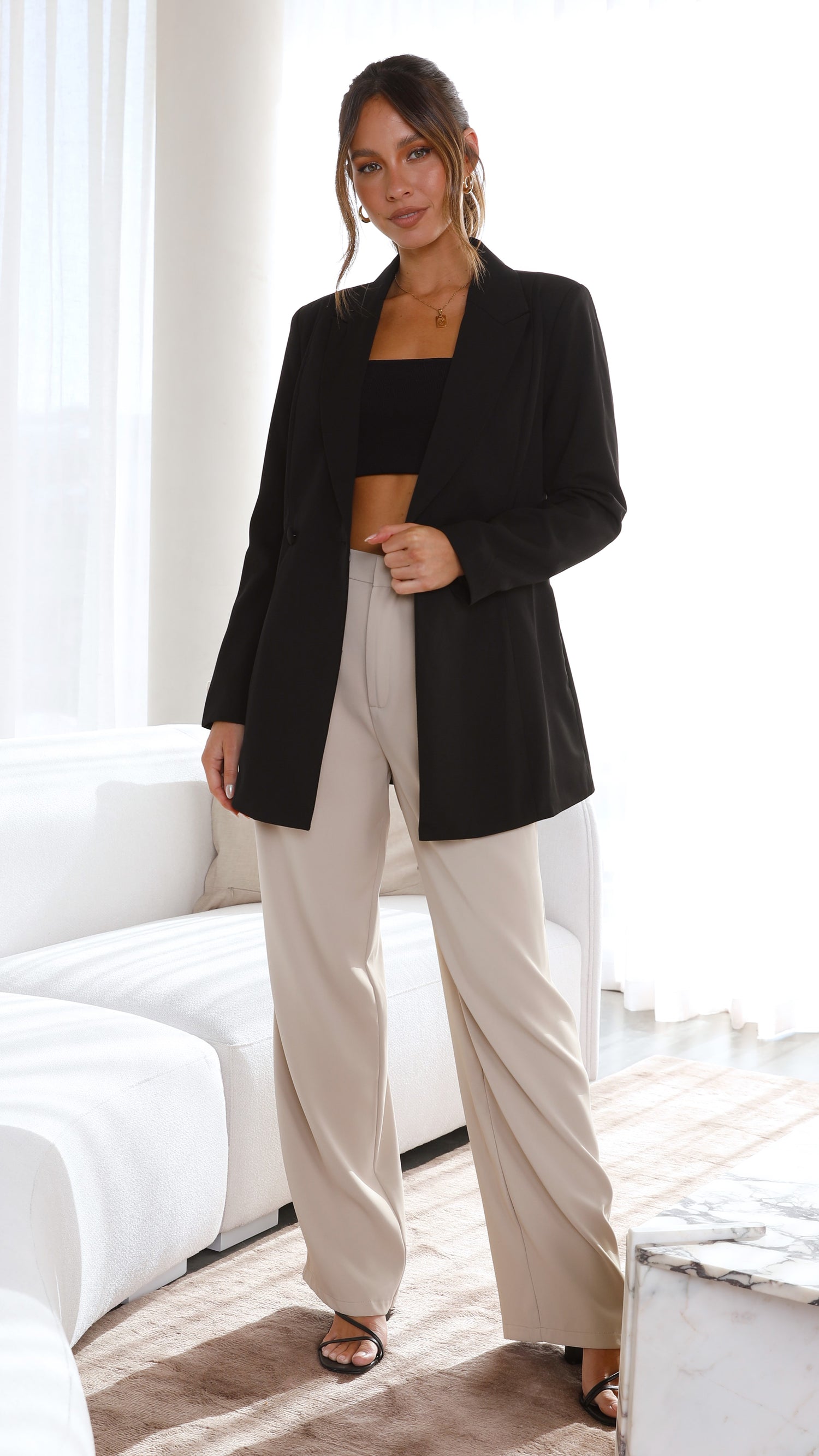 Hada Blazer - Black - Billy J