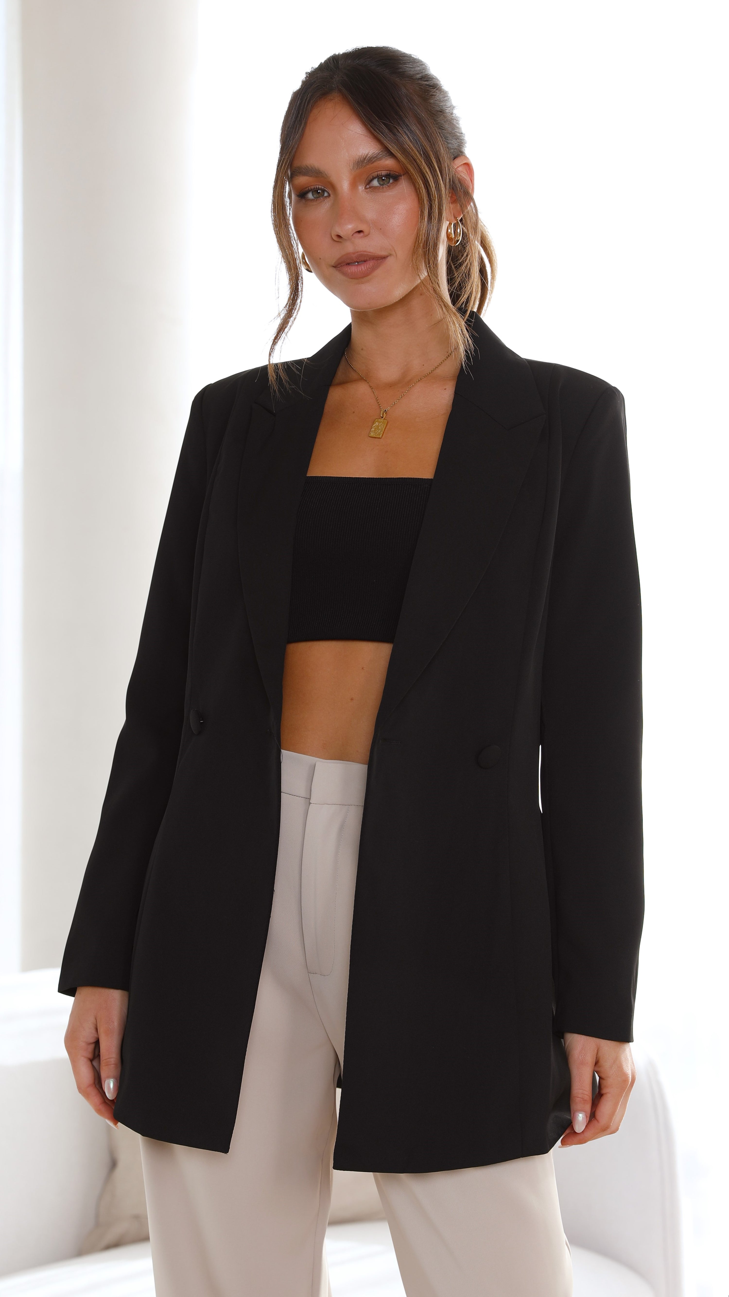 Hada Blazer - Black - Billy J