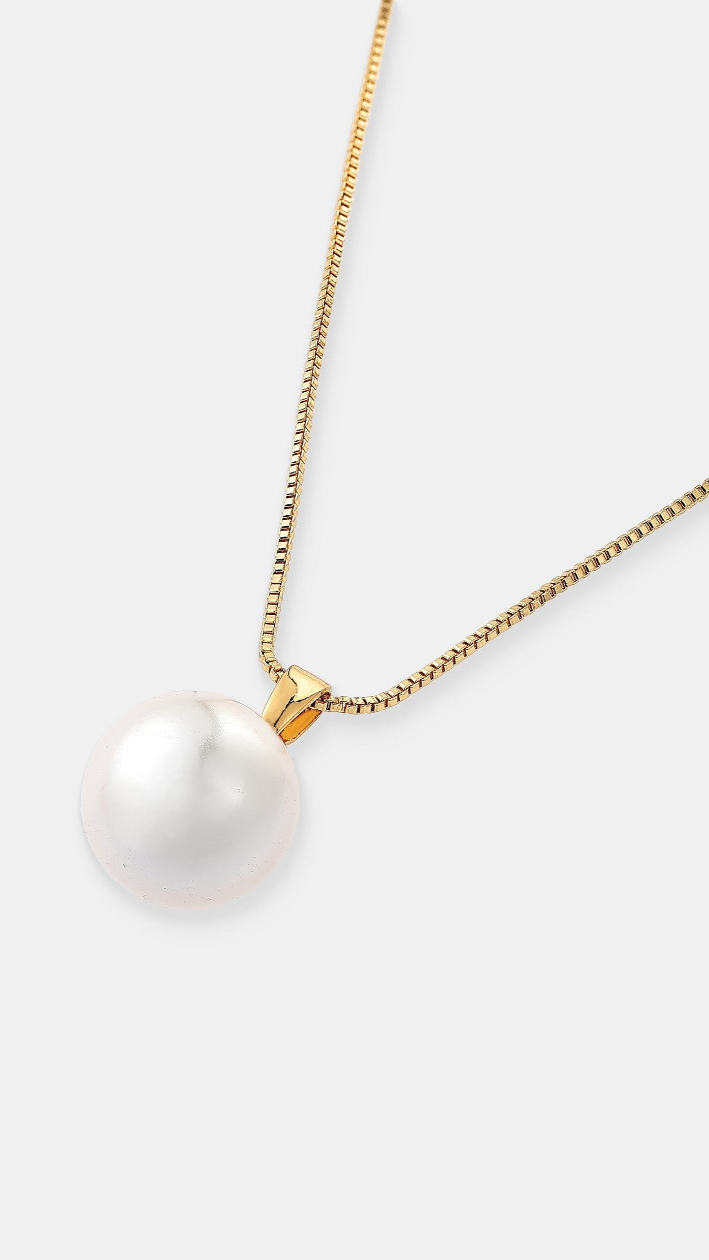 Classic Pearl 18K Gold Plated Necklace - Gold - Billy J