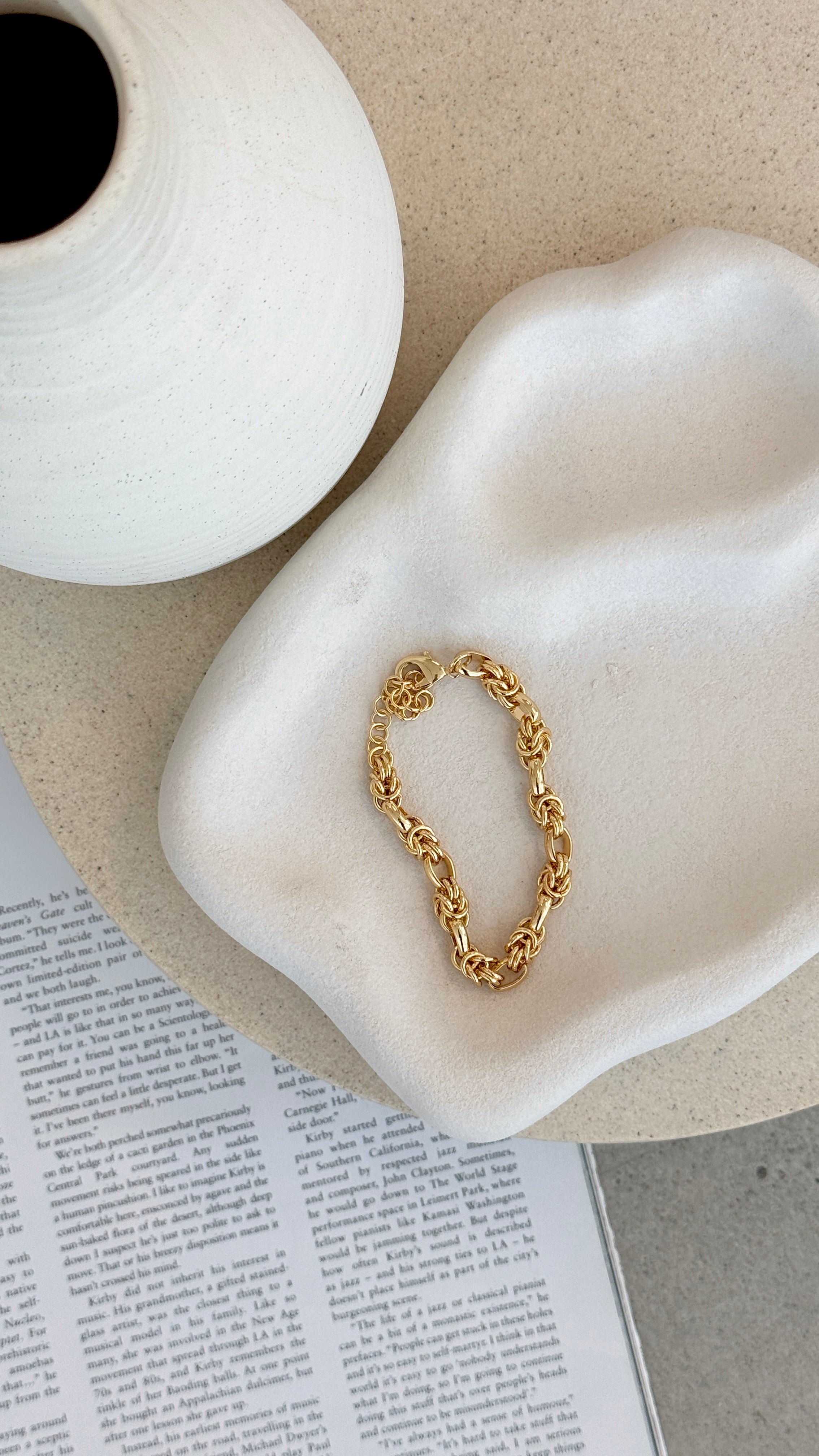 Varvara Bracelet - Gold - Billy J