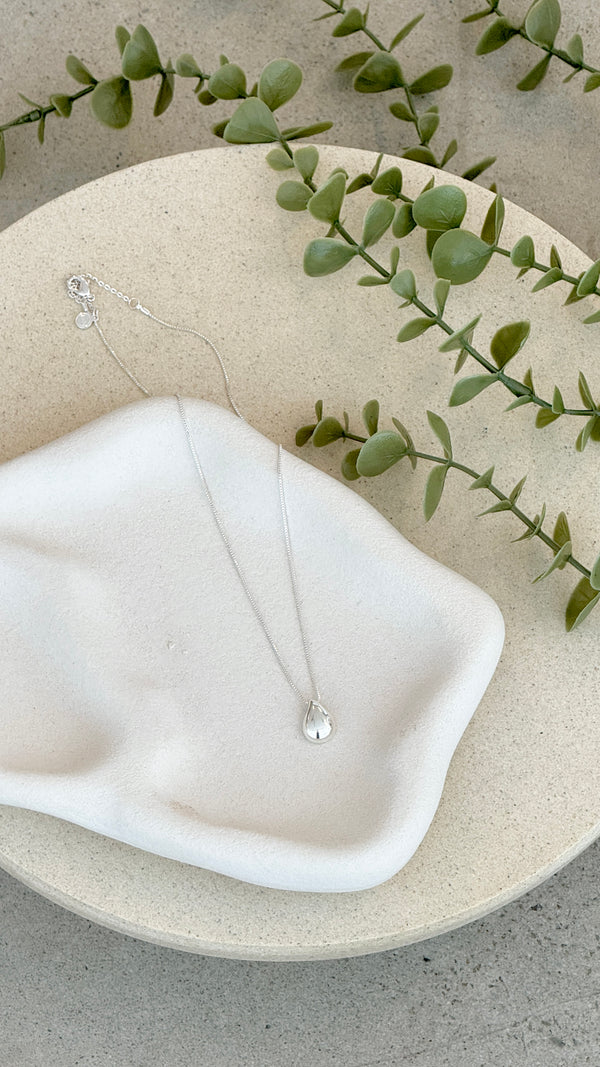 Varenna Necklace - Silver - Billy J