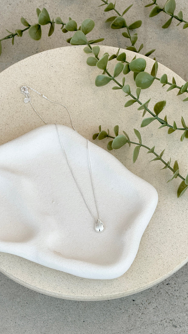 Varenna Necklace - Silver - Billy J
