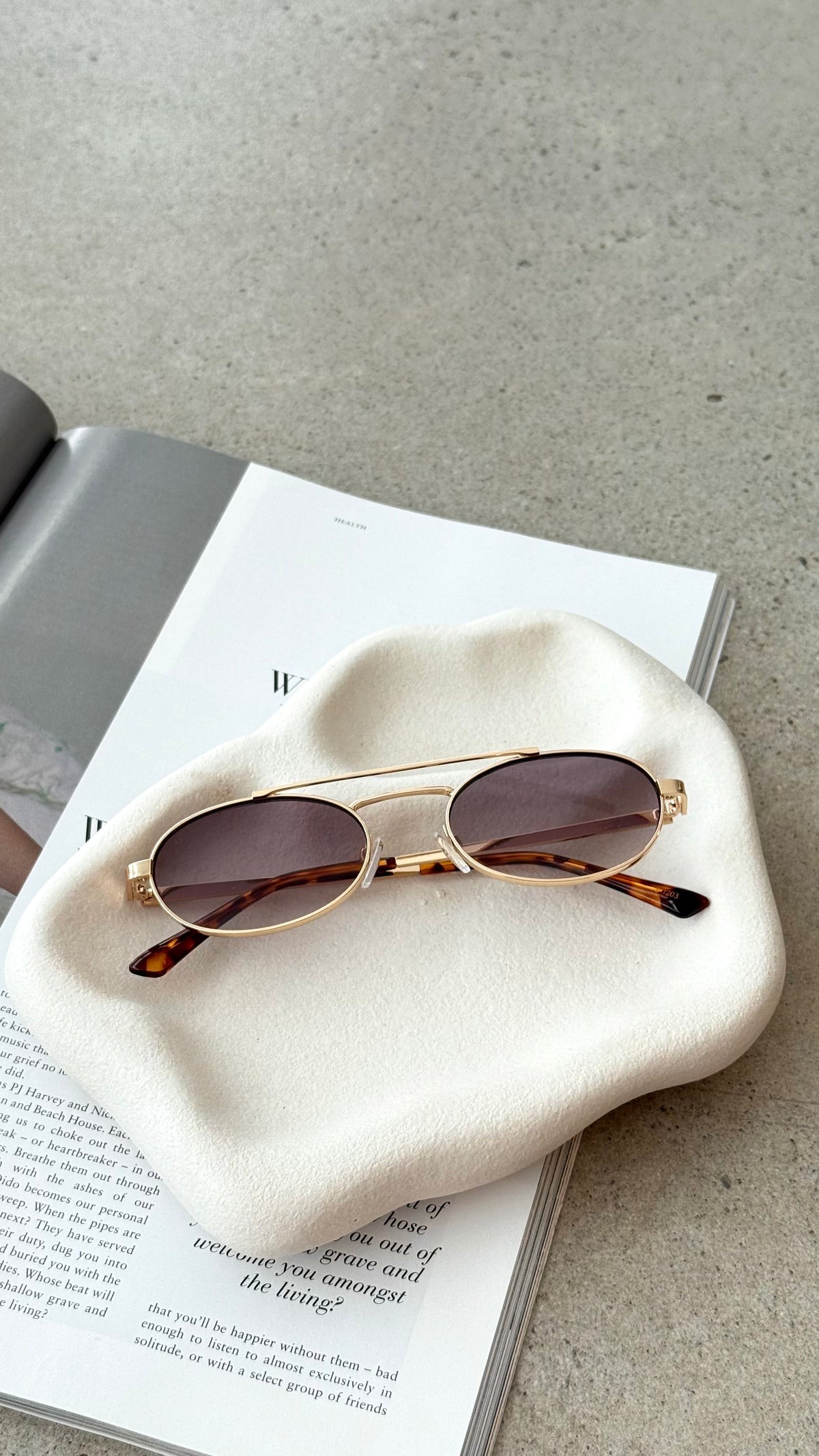 The Winnie Sunglasses - Gold / Smoke Fade - Billy J