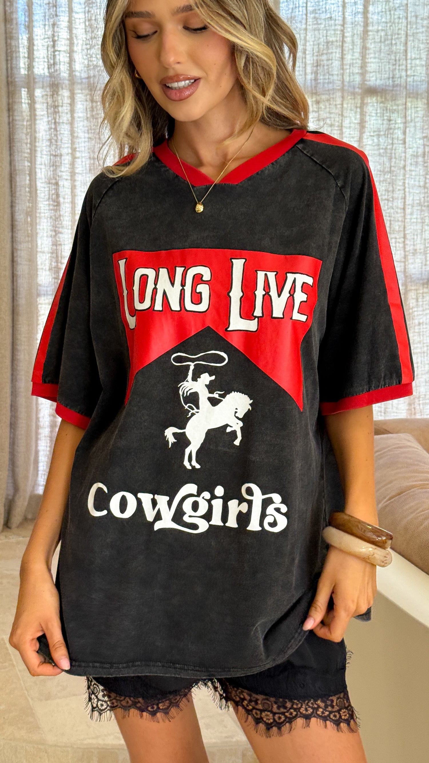 Long Live Cowgirls Oversized Tee - Black/Red - Billy J