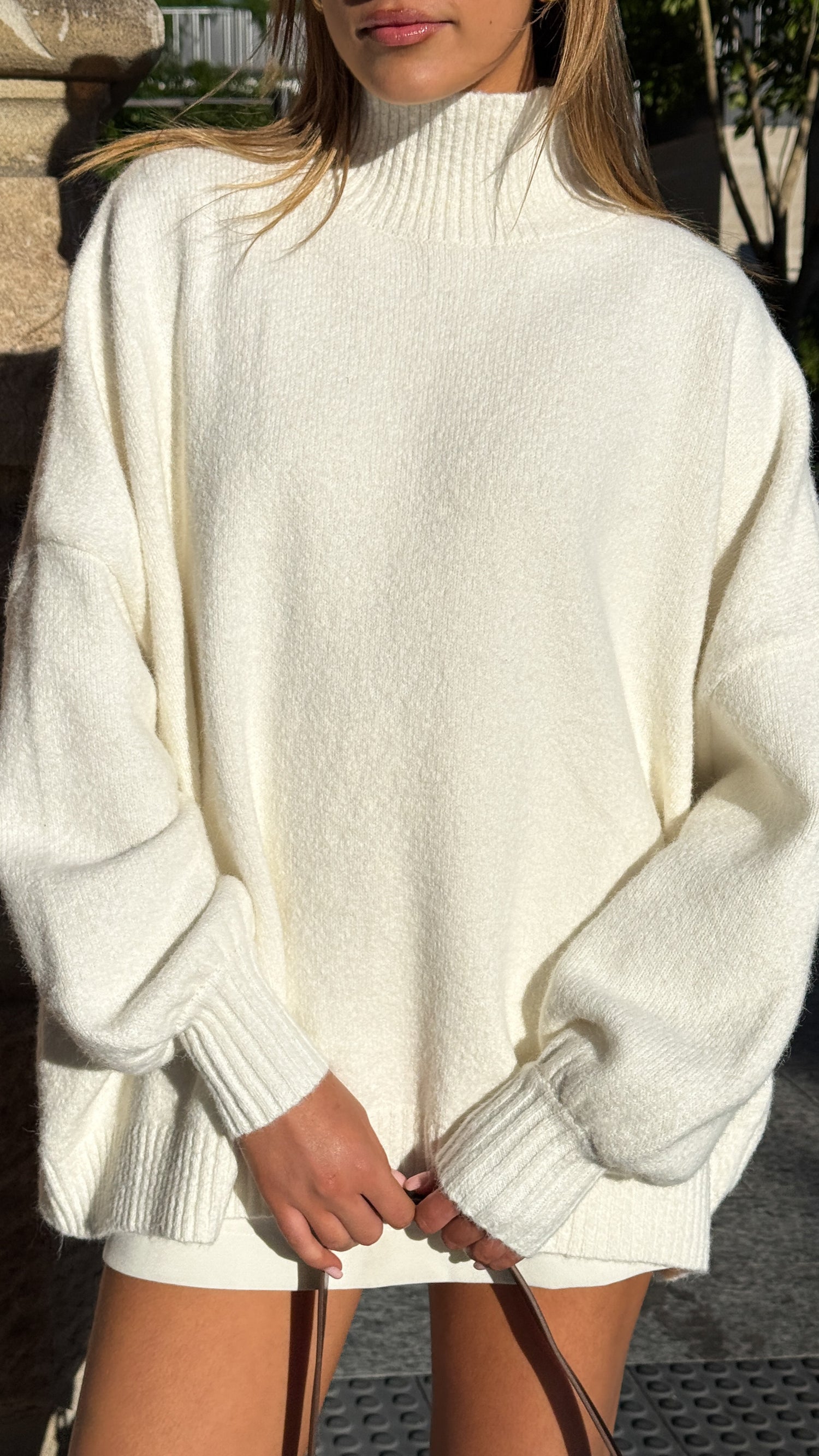 Harita Knitted Sweater - White - Billy J