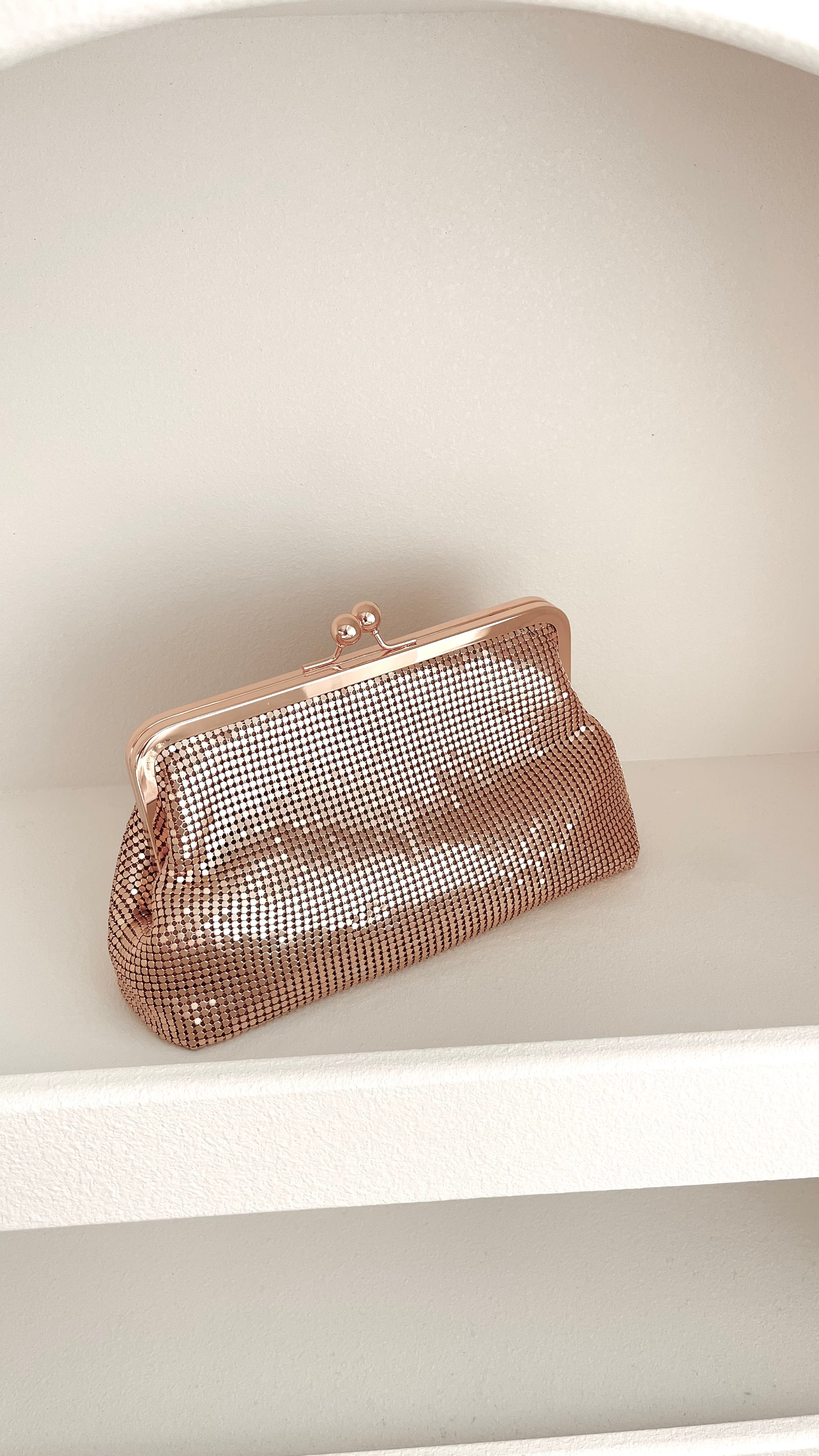 Quiz rose gold online bag