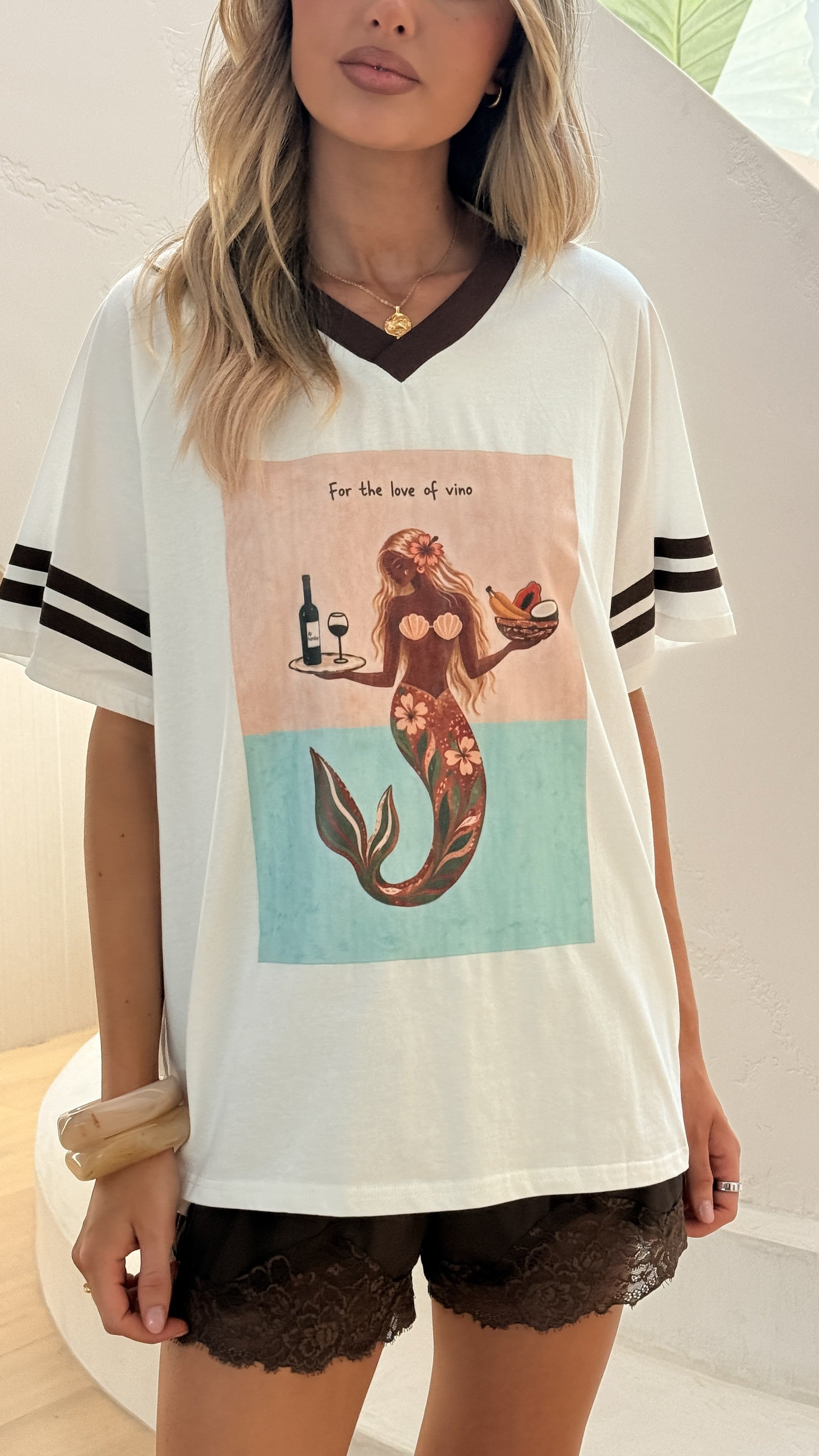 Love Of Vino Tee - White/Choc - Billy J