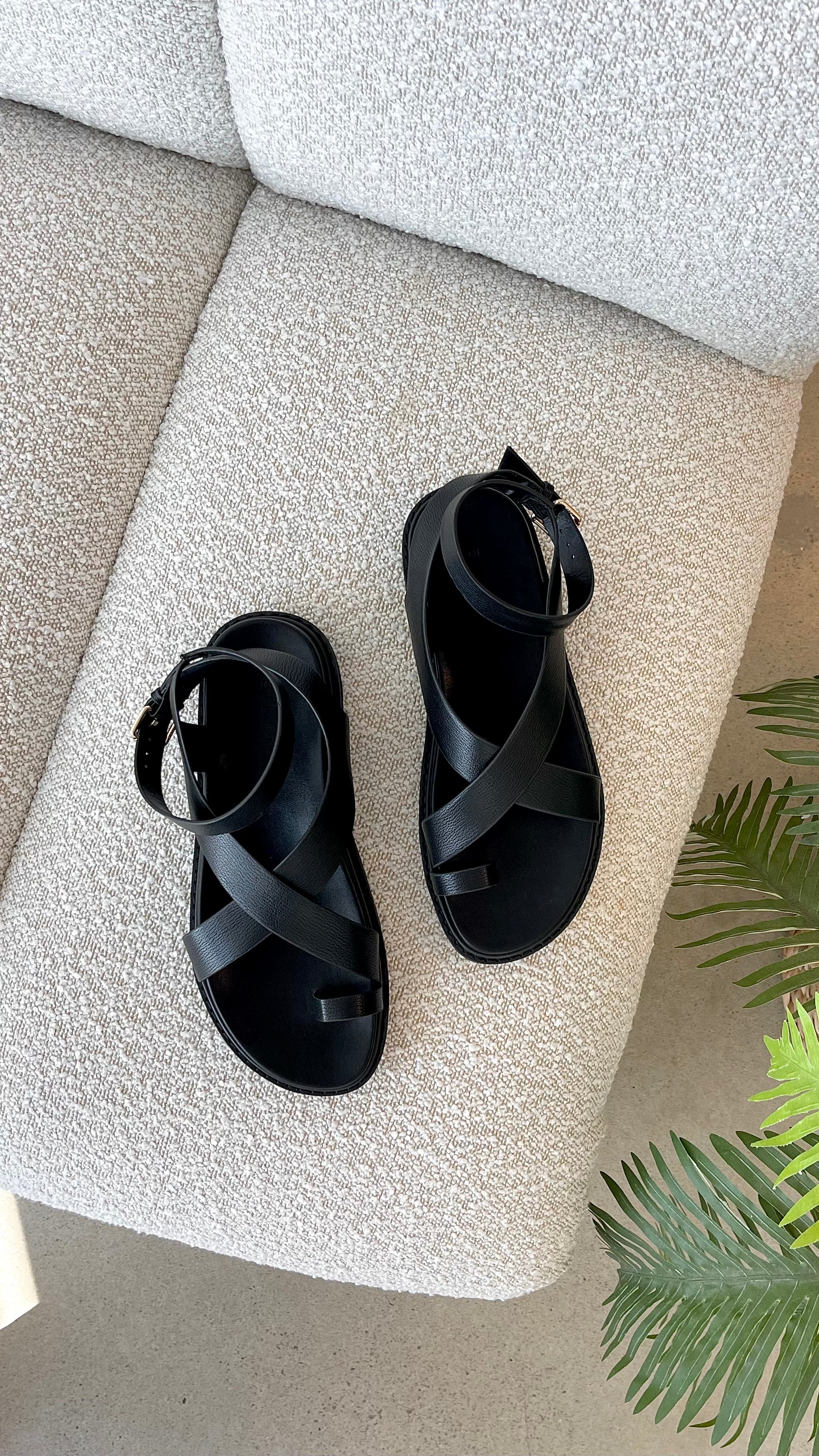 Zini Sandal - Black - Billy J