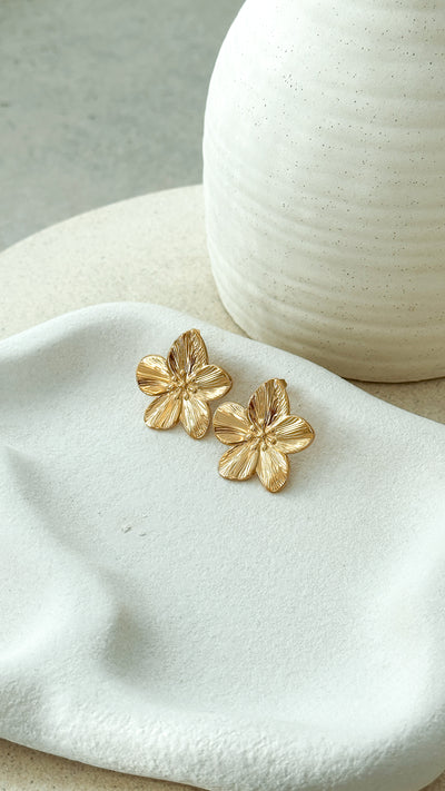Load image into Gallery viewer, Breeze Earrings - Gold - Billy J
