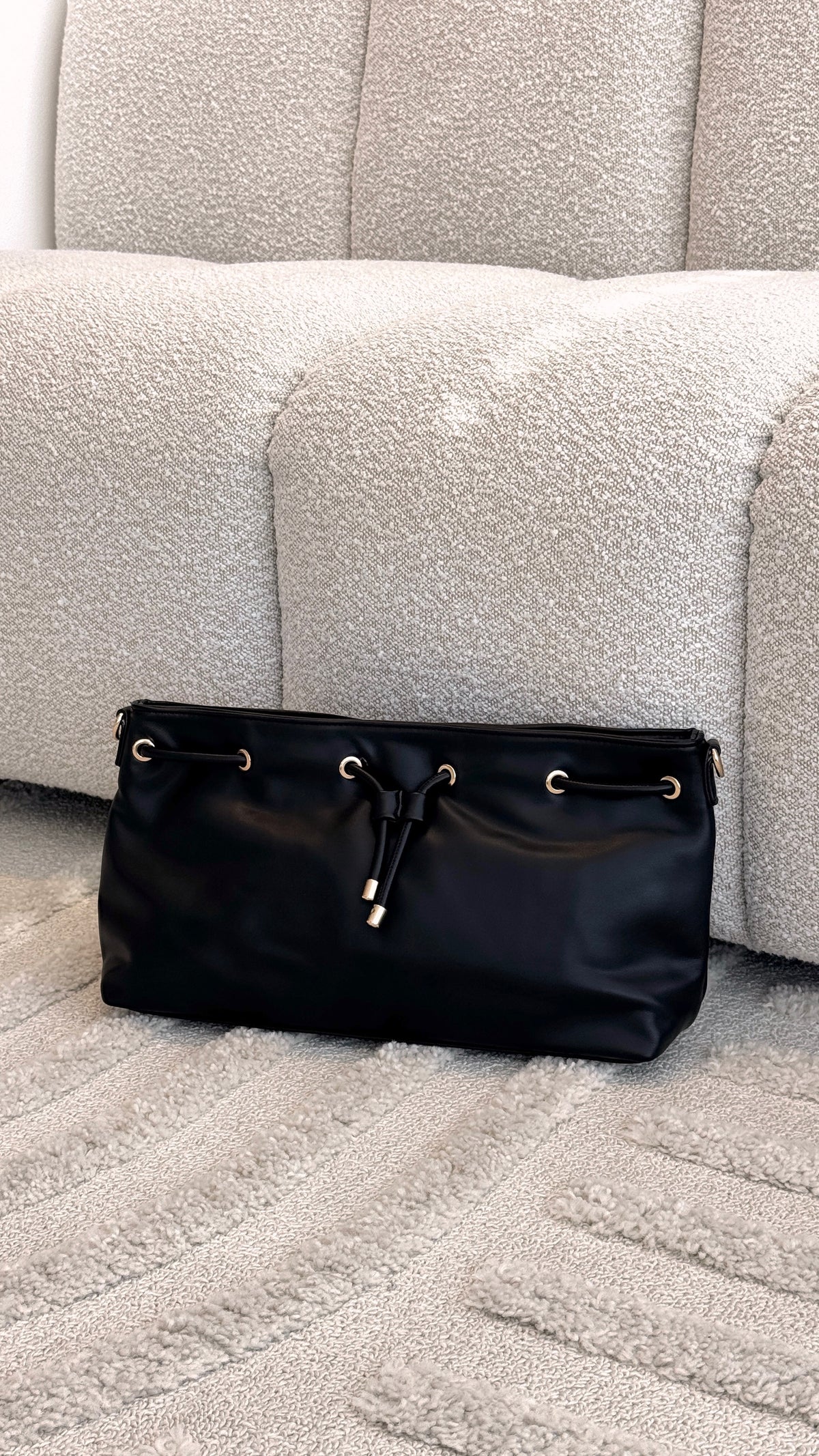 Scout Gathered Handbag - Black - Billy J