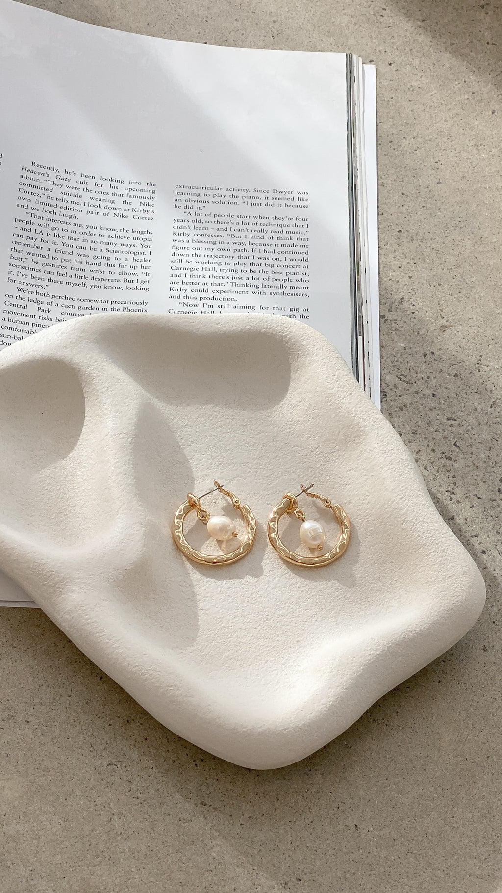 Chunky Pearl Hoop Earrings - Gold