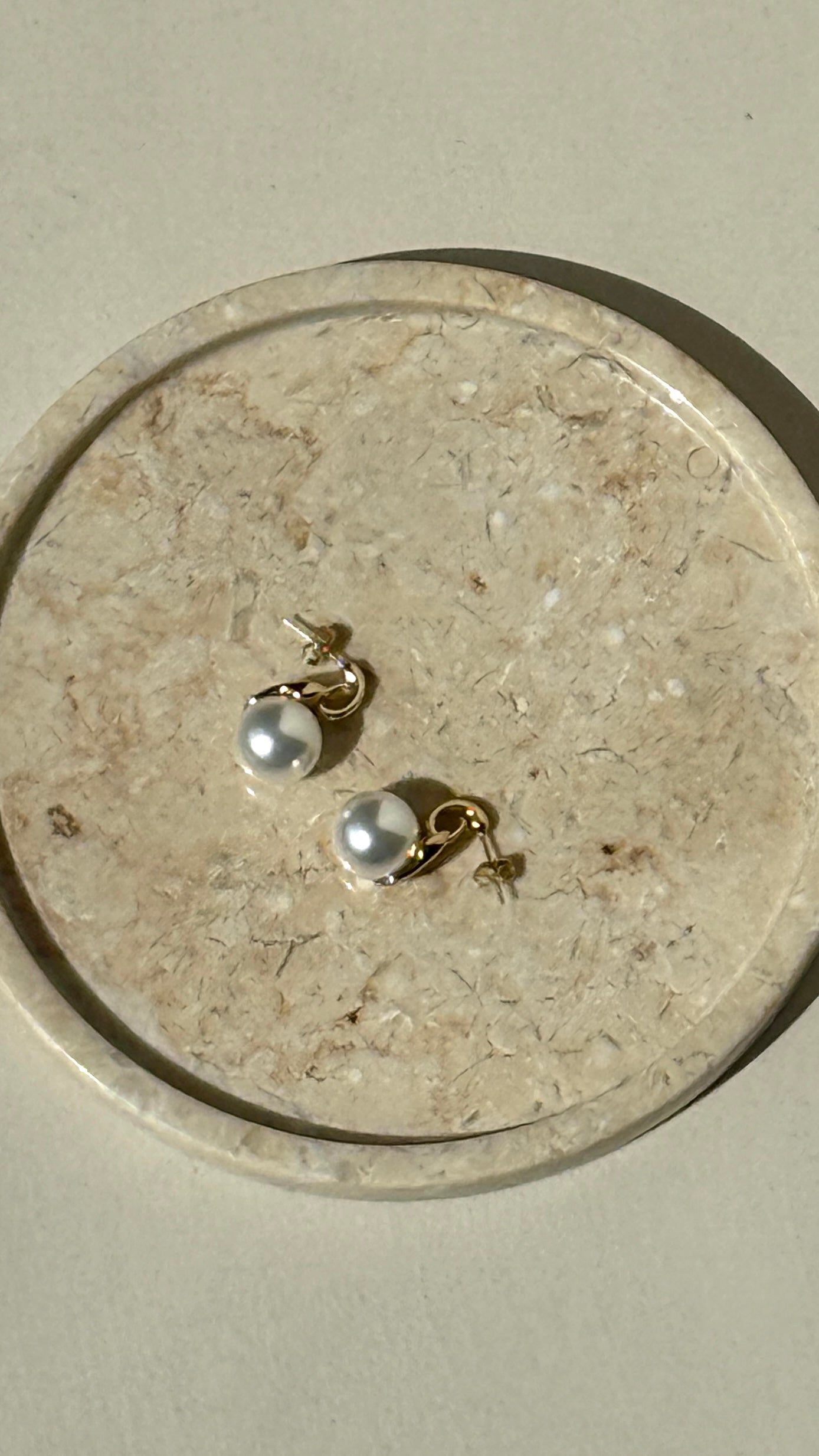 Classic Pearl 18K Gold Plated Earrings - Gold - Billy J