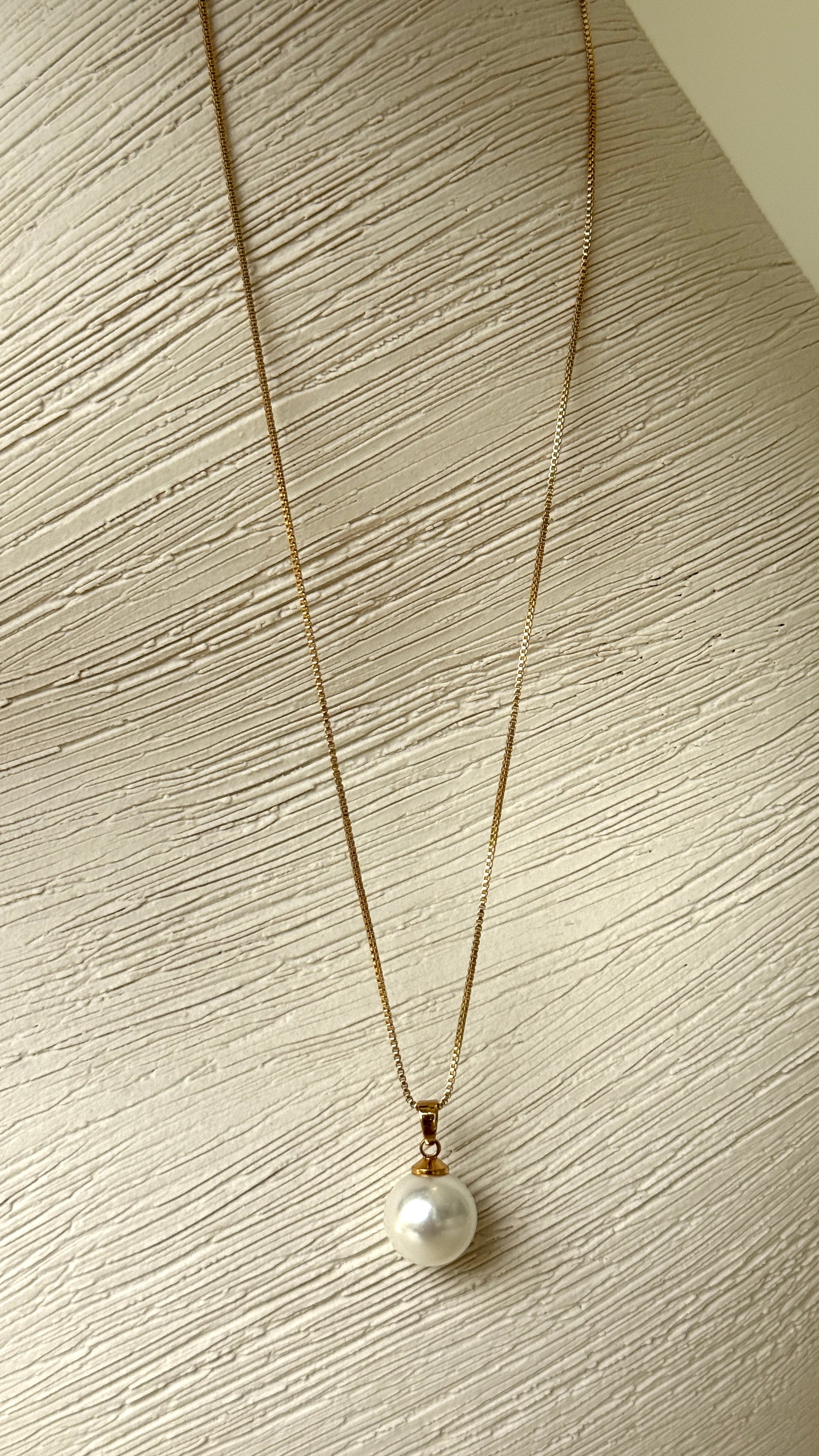 Classic Pearl 18K Gold Plated Necklace - Gold - Billy J