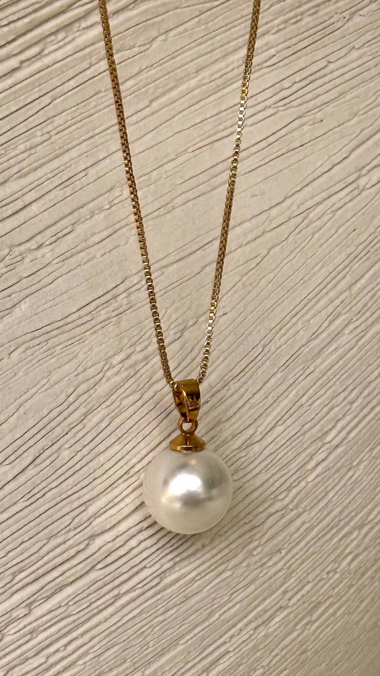 Classic Pearl 18K Gold Plated Necklace - Gold - Billy J