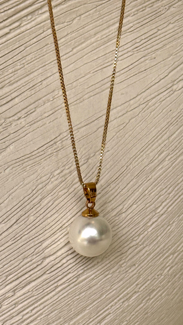 Classic Pearl 18K Gold Plated Necklace - Gold