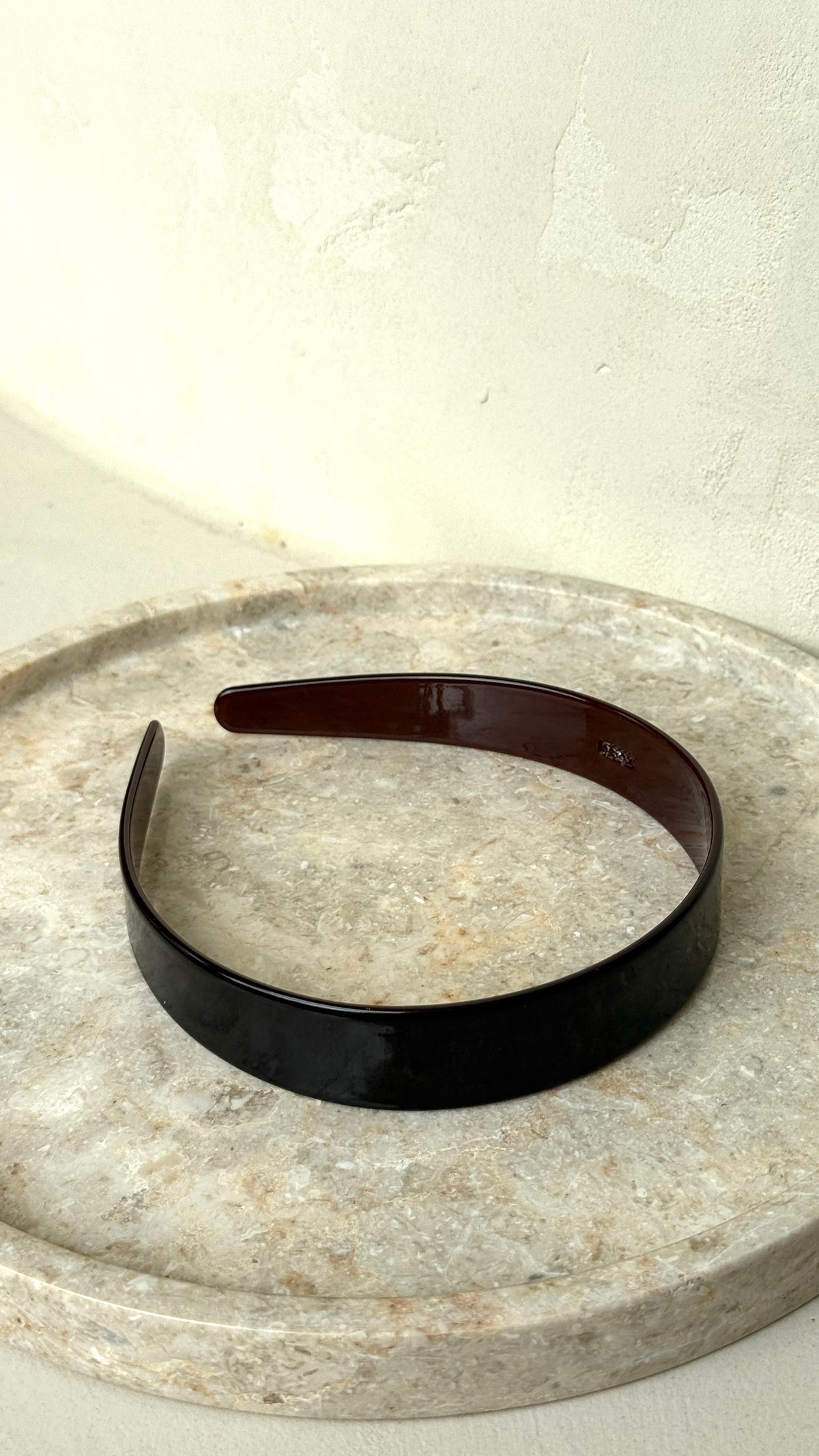 Lucy Resin Headband - Brown - Billy J