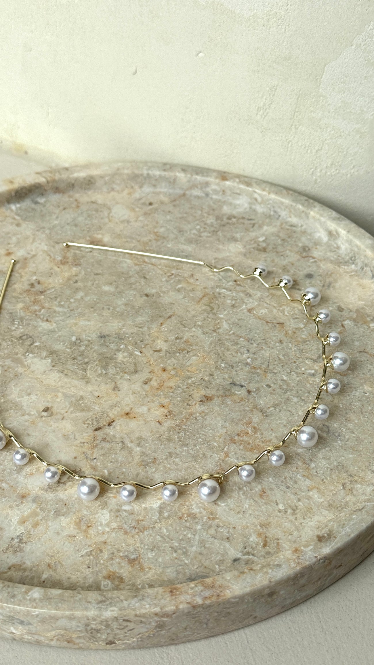 Isla Dainty Pearl Statement Headband - White - Billy J
