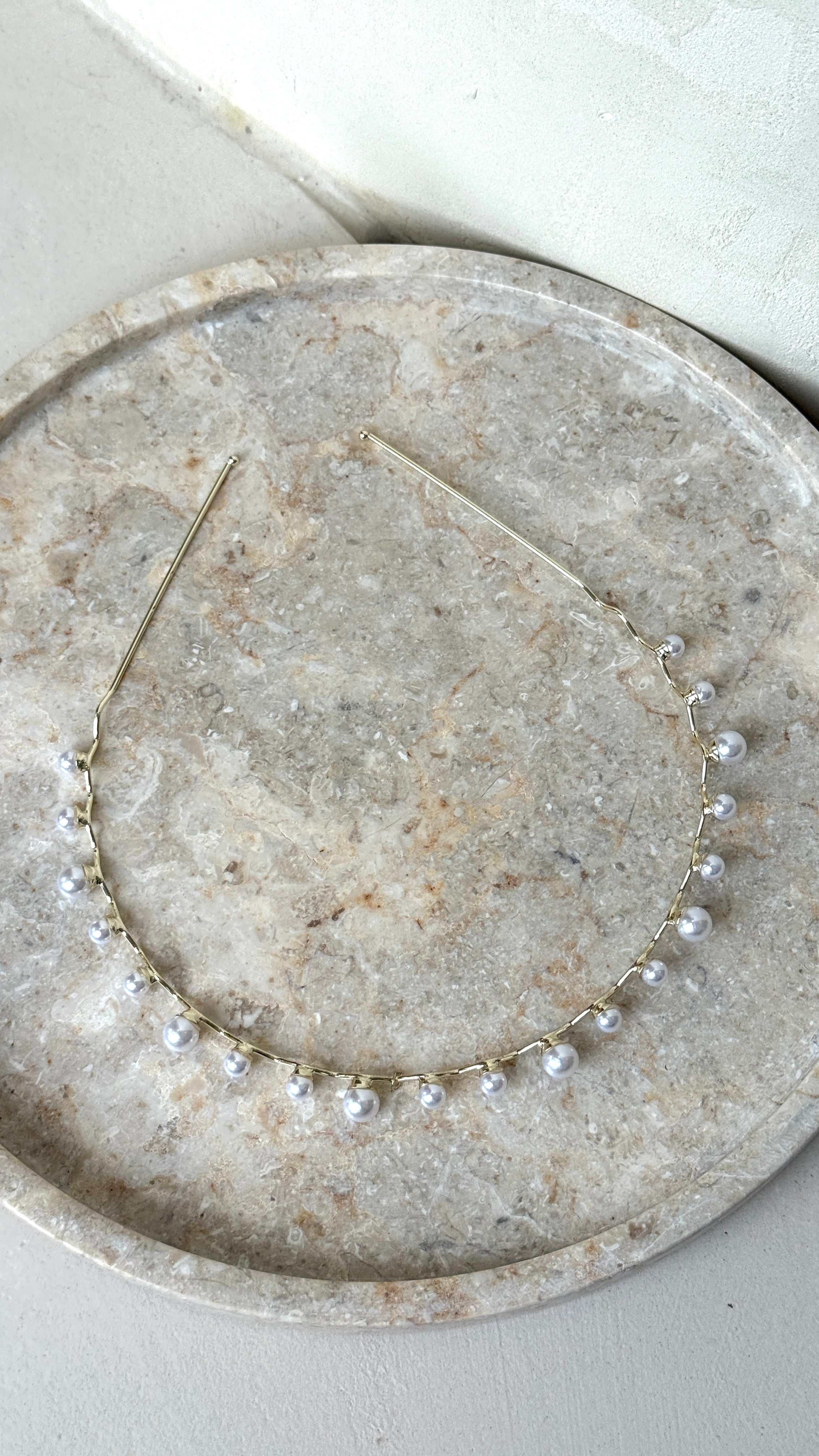 Isla Dainty Pearl Statement Headband - White - Billy J