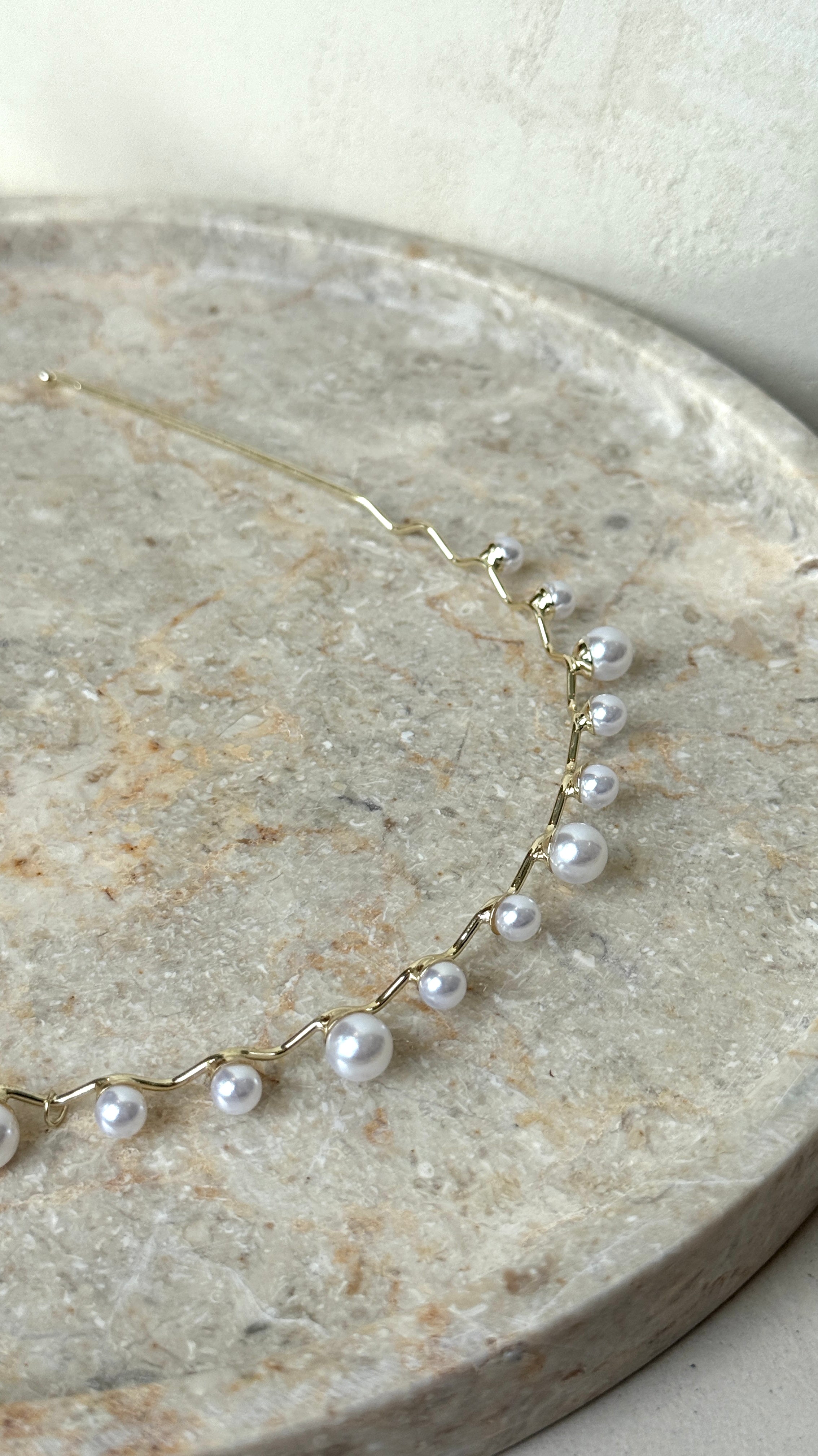 Isla Dainty Pearl Statement Headband - White - Billy J