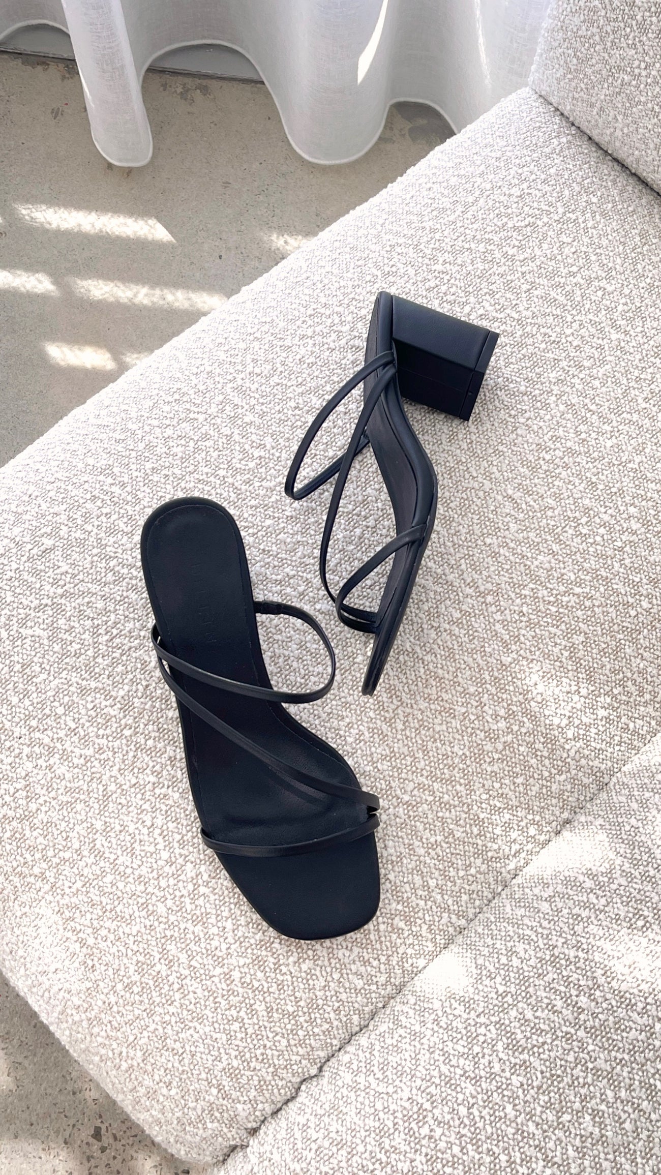 Yazmin Heel - Black - Billy J