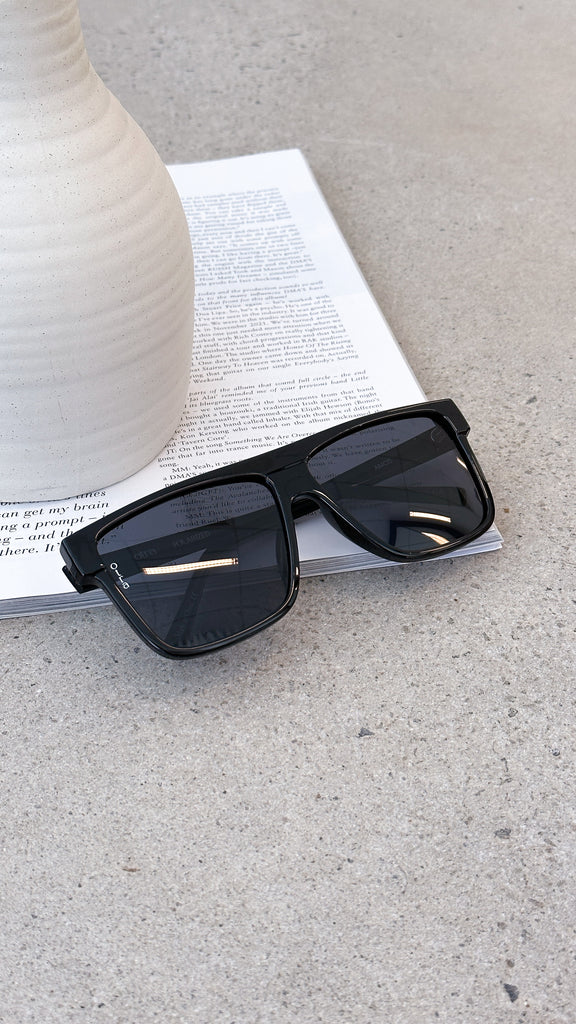 Amos Polarized Sunglasses - Black/Smoke