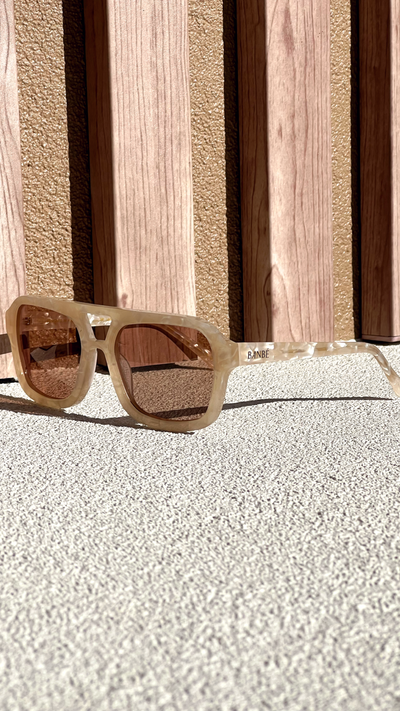 Load image into Gallery viewer, The Lais Sunglasses - Pearl Tortoise Caramel
