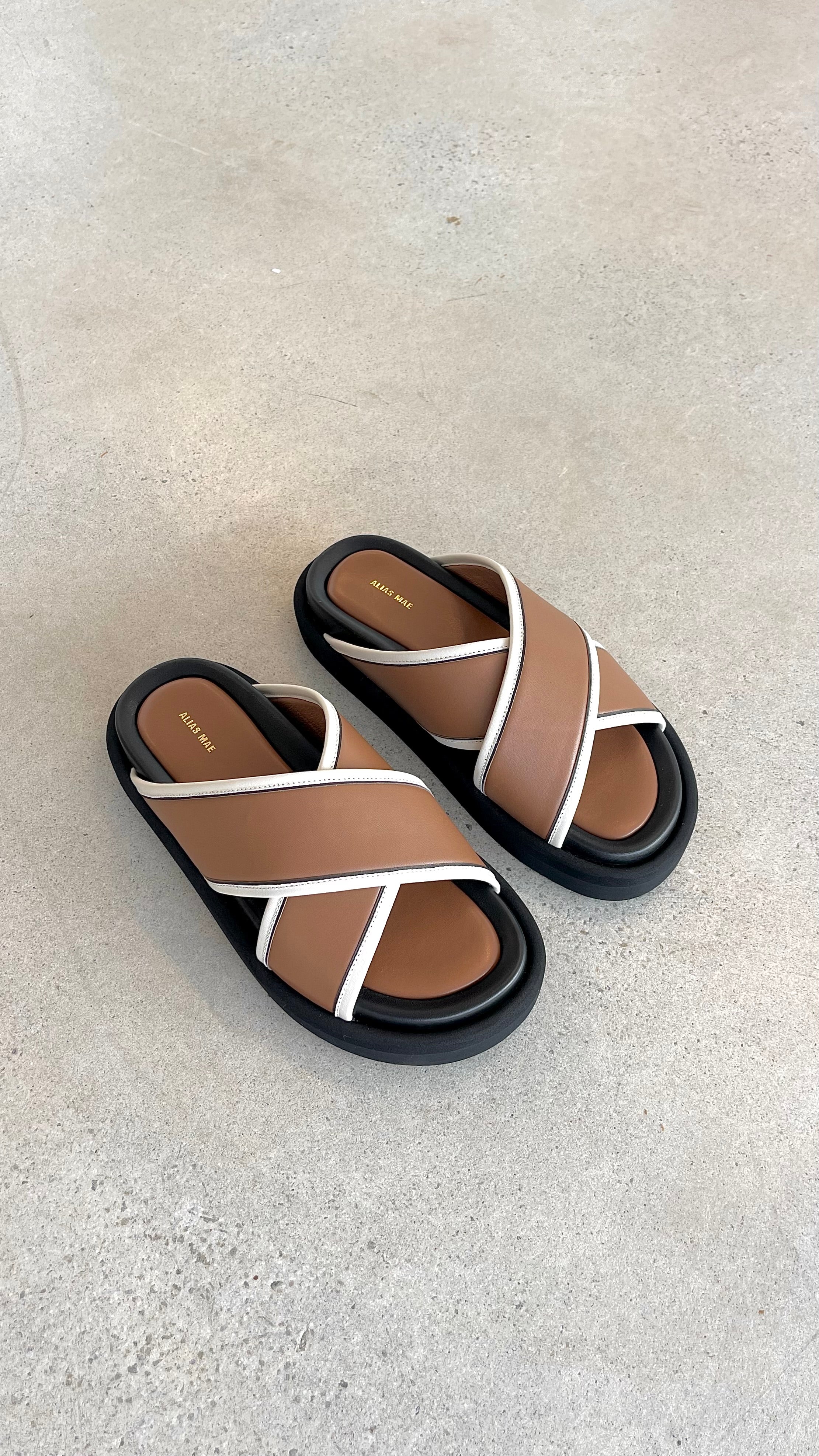 Anissa Slide - Pecan Leather - Billy J