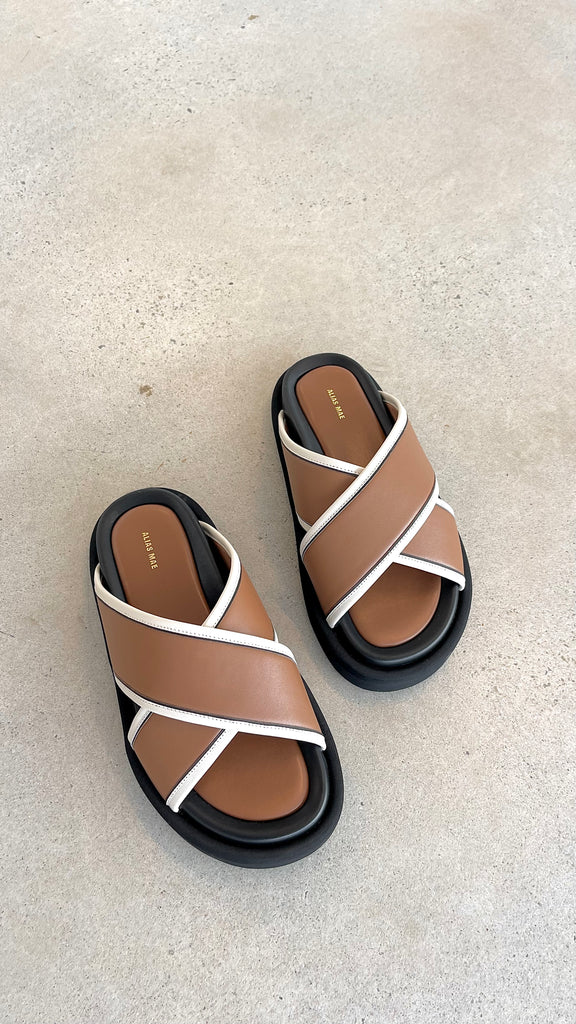 Anissa Slide - Pecan Leather - Billy J