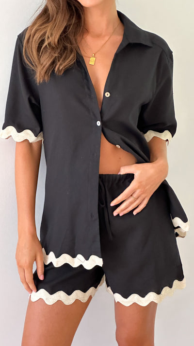 Load image into Gallery viewer, Sasha Button Up Shirt - Black
