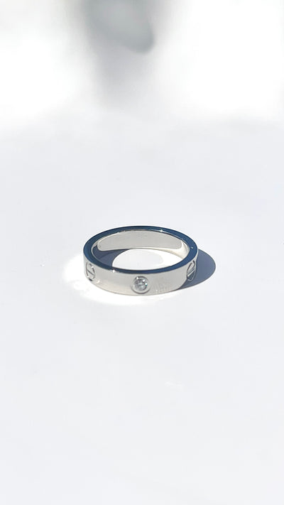 Load image into Gallery viewer, Essential Band Ring - Silver
