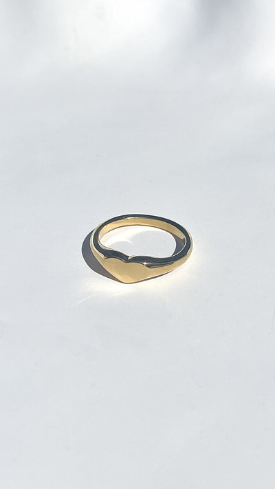 Load image into Gallery viewer, Amore Ring - Gold
