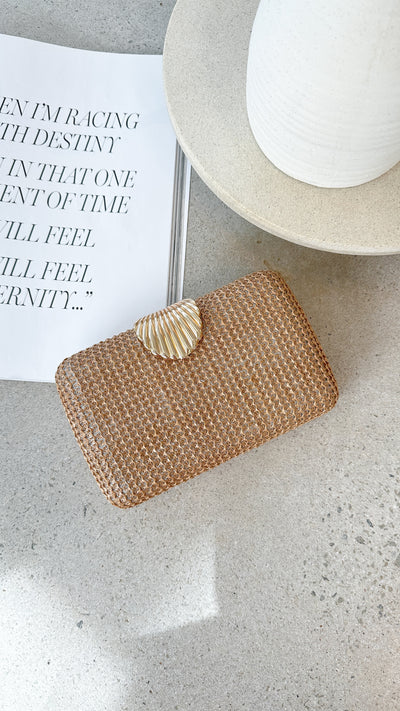 Load image into Gallery viewer, Livy Shell Clasp Woven Structured Clutch - Natural - Billy J
