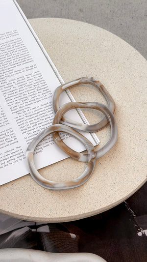 Farah Wave Bangle 3 Pack - Cream Marble - Billy J