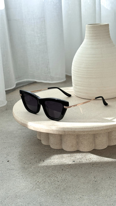 Load image into Gallery viewer, Whitney Sunglasses - Jet Black - Billy J
