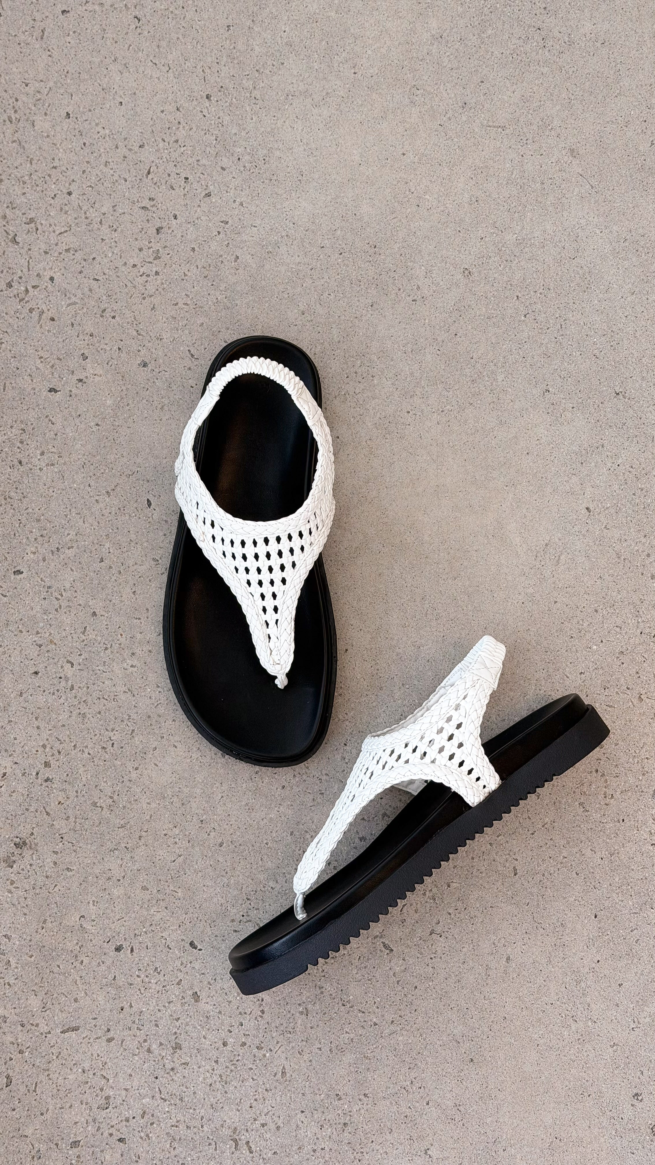 Anika Sandal - White - Billy J