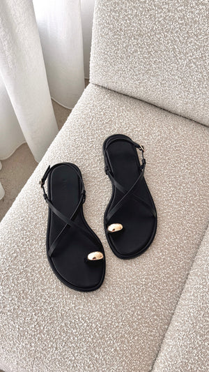 Chandra Sandal - Black - Billy J