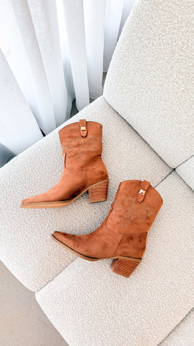 Load image into Gallery viewer, Darla Boot - Tan Suede - Billy J
