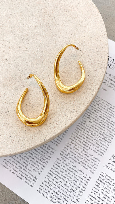Load image into Gallery viewer, Eastwood Earrings - Gold - Billy J
