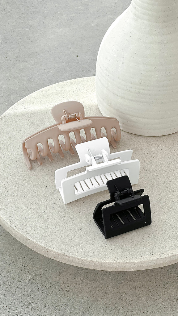 Larna 3 Pack Claw Clips - Beige/Black/White