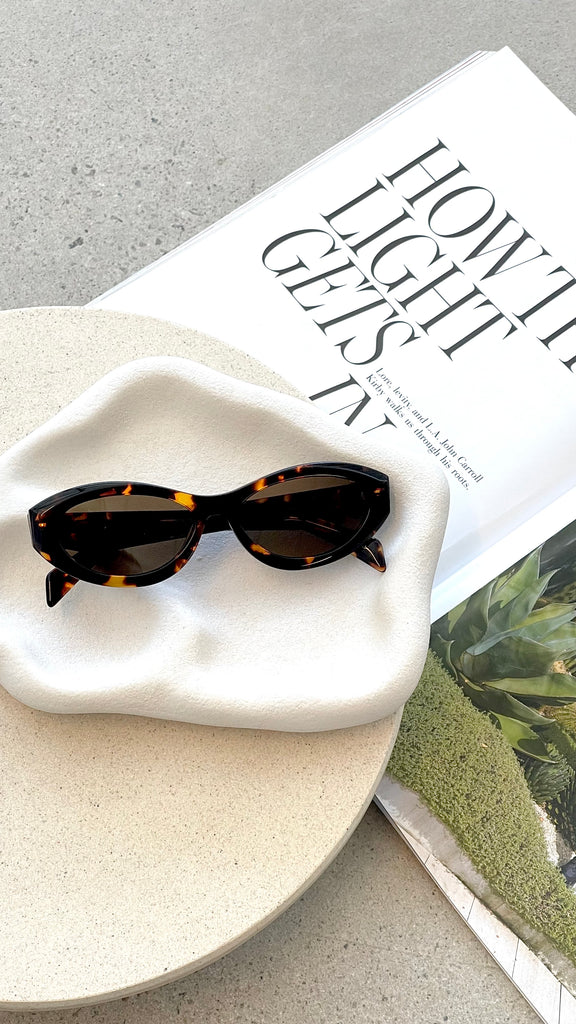 The Selita Sunglasses - Havana Tort / Chocolate - Billy J