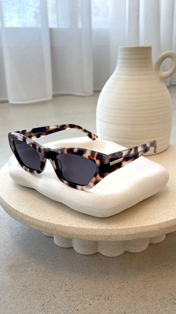 The Ellingson Sunglasses - Marble Tort Jet - Billy J