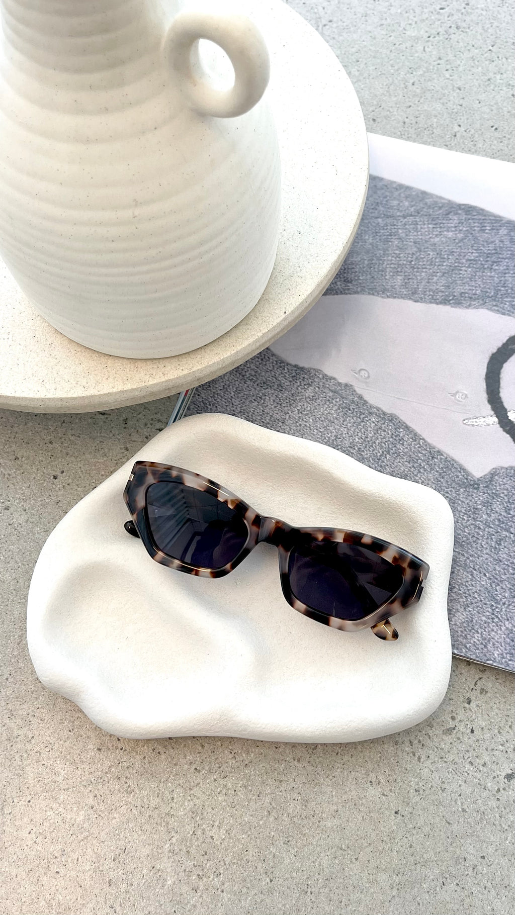 The Ellingson Sunglasses - Marble Tort Jet - Billy J