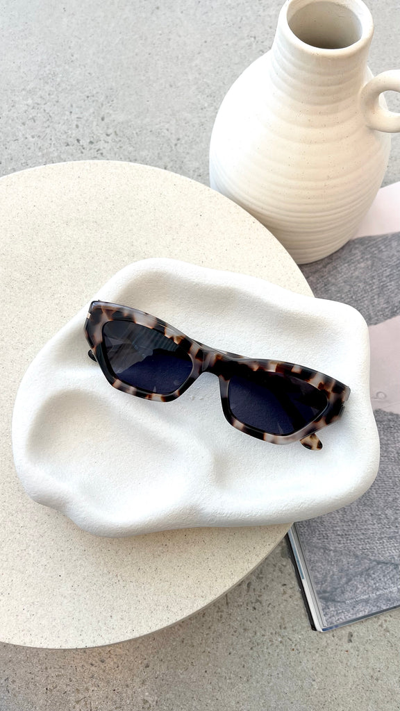 The Ellingson Sunglasses - Marble Tort Jet - Billy J