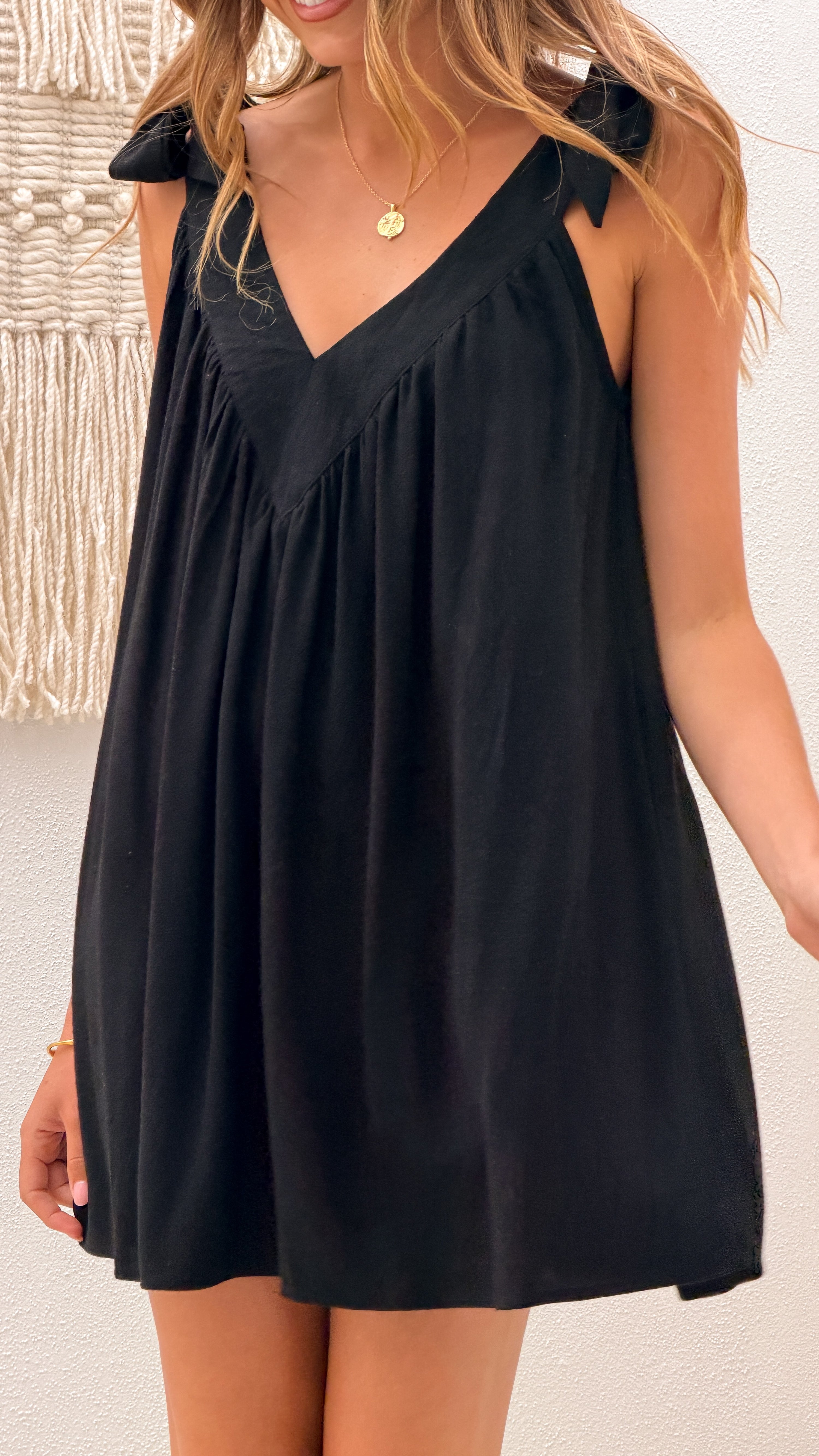 Lanna Mini Dress - Black - Billy J