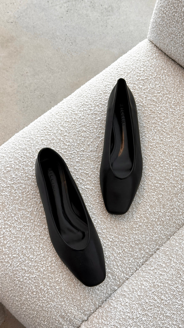 Suzie Ballet Flats - Black - Billy J