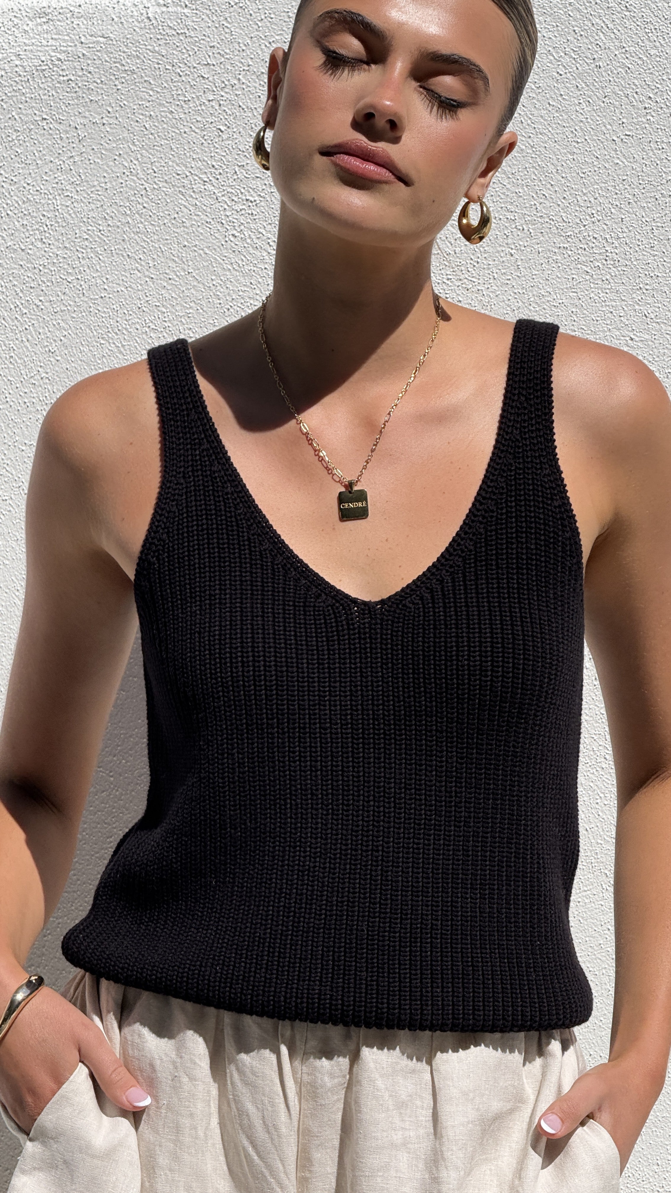 Neelia Top - Black - Billy J