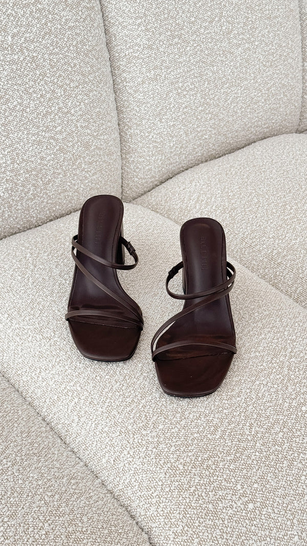 Yazmin Heel - Chocolate - Billy J