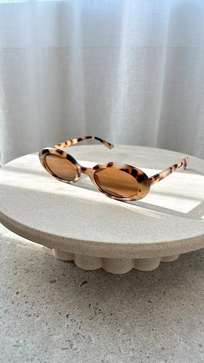 Load image into Gallery viewer, Bella Sunglasses -  Light Tort - Billy J
