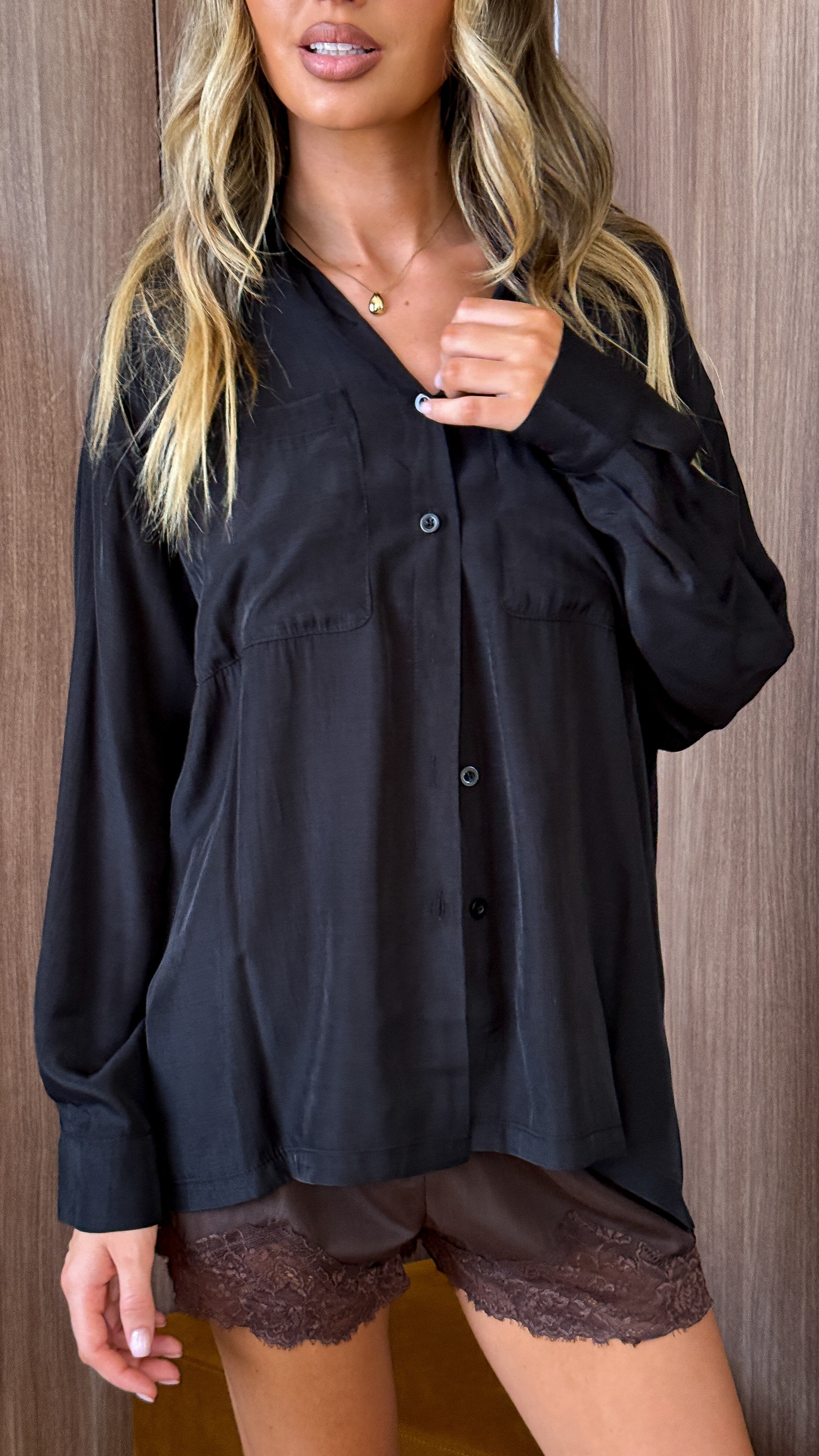 Rylanne Long Sleeve Button Up Top - Black - Billy J